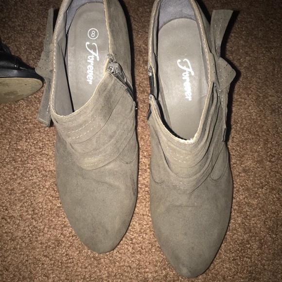 Grey Booties - Picture 2 of 4